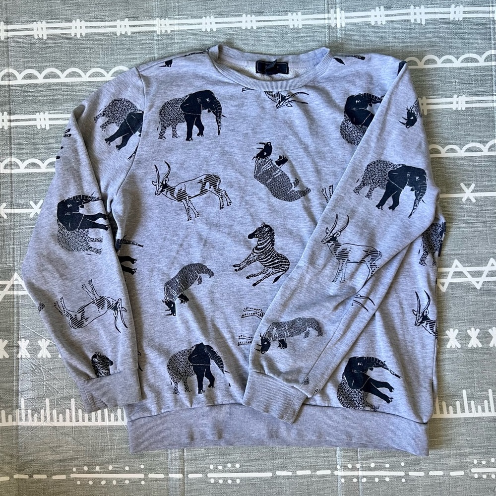 Men’s lightweight crewneck sweatshirt, size XL